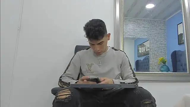 andrew rose  online show from October 9, 3:59 am