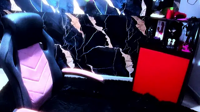 True Bdsm online show from October 13, 7:47 pm