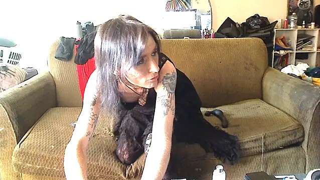 Heavenly Creature333 online show from May 26, 9:22 pm