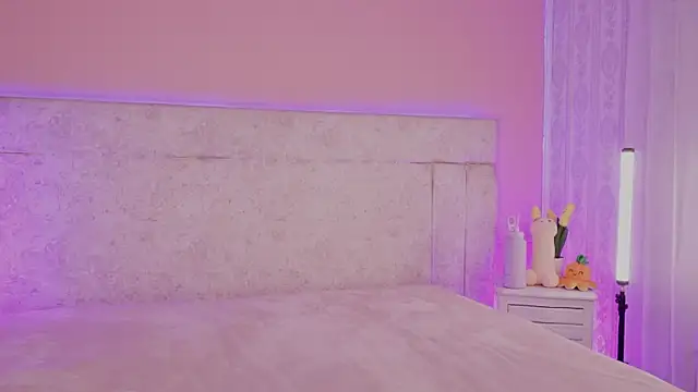 VeronicaMartiin online show from March 5, 7:10 pm