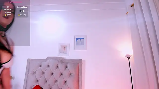 LindaRey  online show from September 23, 4:59 am