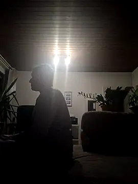 MArciQuarky online show from October 29, 8:43 pm