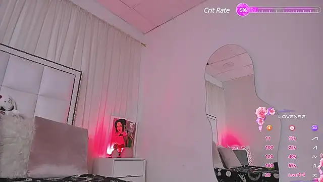 Snapshot of atena_hill chatting on February 19, 8:41 pm atena hill online show from February 19, 8:41 pm