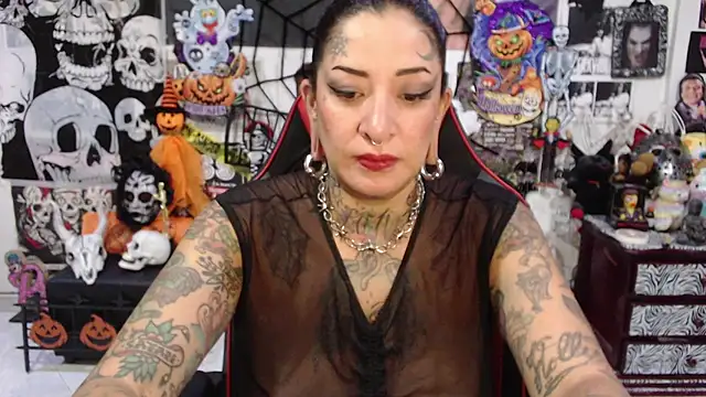 Snapshot of Rollyderolandia666 chatting on October 17, 9:50 pm Rollyderolandia666 online show from October 17, 9:50 pm