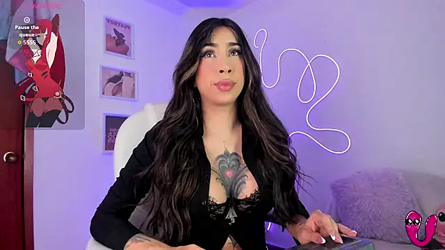 Snapshot of JulietaBomGV chatting on February 10, 4:38 am JulietaBomGV online show from February 10, 4:38 am