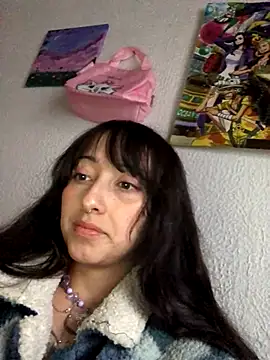 v1cky  online show from September 30, 10:15 pm