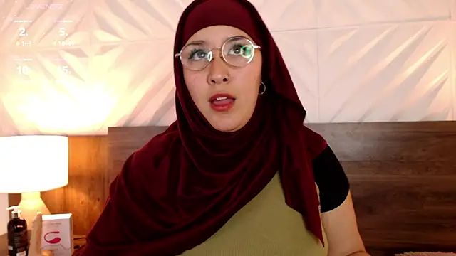 Snapshot of Dalila_bashar chatting on February 11, 6:01 pm Dalila bashar online show from February 11, 6:01 pm