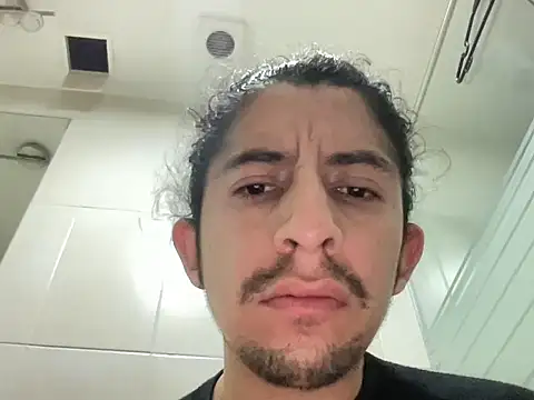 littlelatinhunter online show from November 29, 10:02 pm