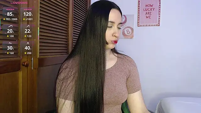 sofiaduque 26 online show from April 29, 7:42 pm