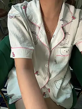 Jen jennyy1 online show from June 2, 4:42 pm