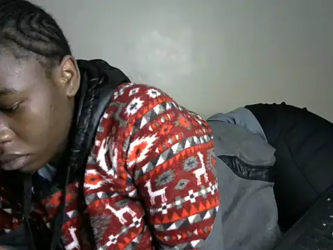 Snapshot of Novah_ chatting on November 24, 1:44 pm Novah online show from November 24, 1:44 pm