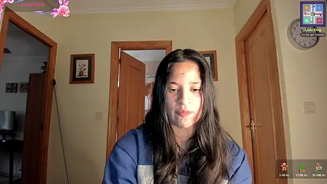 bella apont online show from December 11, 9:09 am