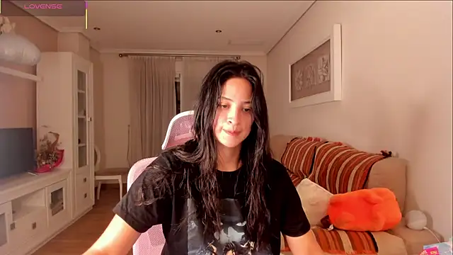 bella apont online show from September 28, 11:10 pm