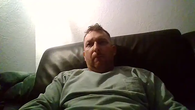 Snapshot of Au_plaisir_des_femmes chatting on November 30, 9:52 pm Au plaisir des femmes online show from November 30, 9:52 pm