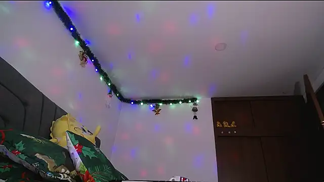 Yinn Silver online show from December 18, 10:19 am