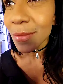 Charlotte Bayron online show from December 13, 3:05 am
