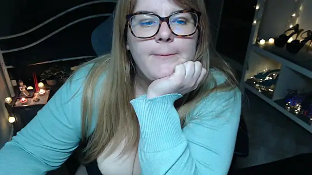 ZoeyLey online show from March 27, 11:26 pm