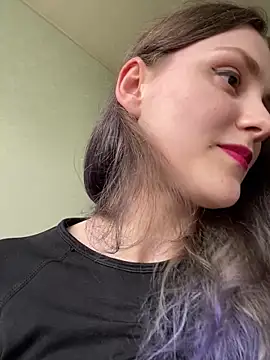 Erotic Synth Goddess online show from May 12, 2:36 pm