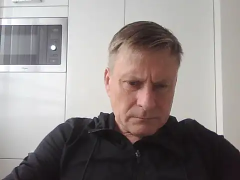 Snapshot of johnnym1 chatting on March 14, 9:14 am johnnym1 online show from March 14, 9:14 am