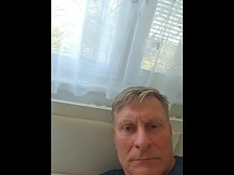 johnnym1 online show from March 18, 12:19 pm