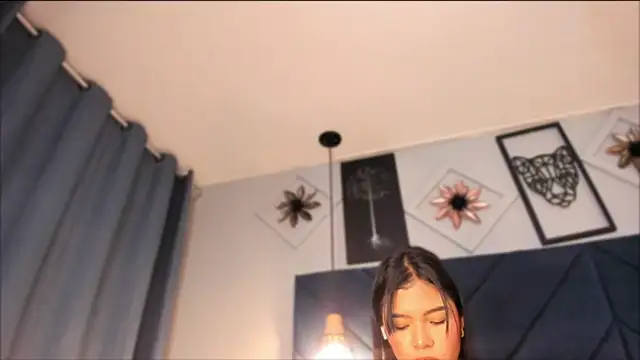 Snapshot of sarita_hills chatting on February 15, 8:02 am sarita hills online show from February 15, 8:02 am
