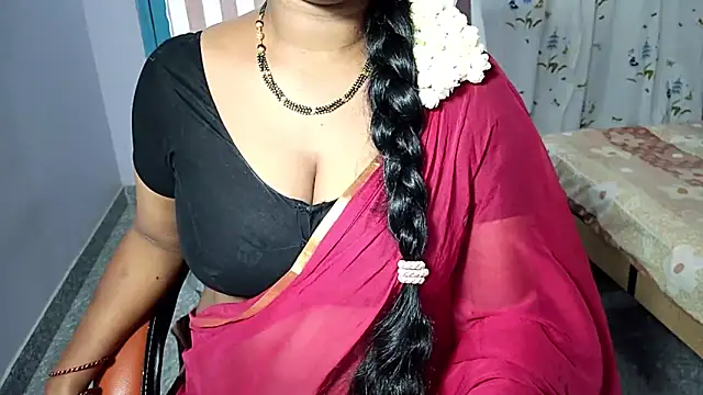 Snapshot of samyukthapuretelugu chatting on April 25, 6:05 pm samyukthapuretelugu online show from April 25, 6:05 pm