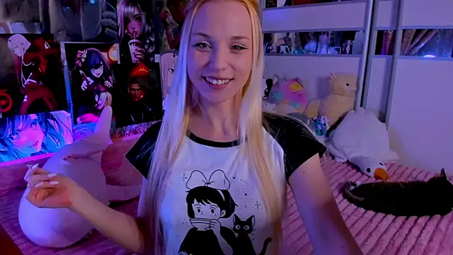 Snapshot of Cute__Pony chatting on May 13, 8:16 pm Cute Pony online show from May 13, 8:16 pm