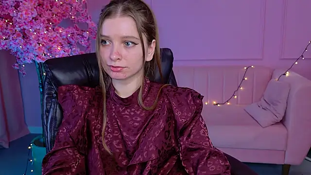 Snapshot of MayaSinabon chatting on March 1, 3:16 pm MayaSinabon online show from March 1, 3:16 pm