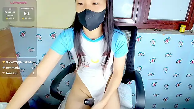   Saphia   online show from November 11, 4:45 am