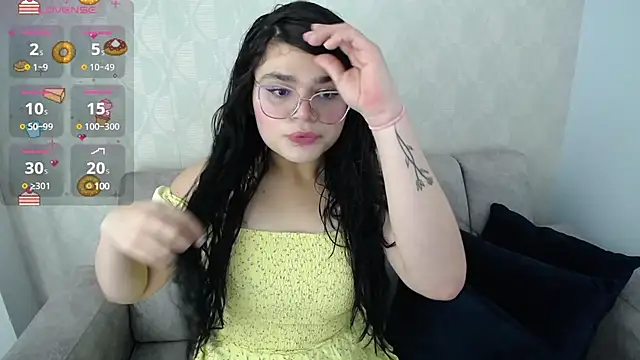 Snapshot of dayis_butera chatting on December 21, 12:38 pm dayis butera online show from December 21, 12:38 pm