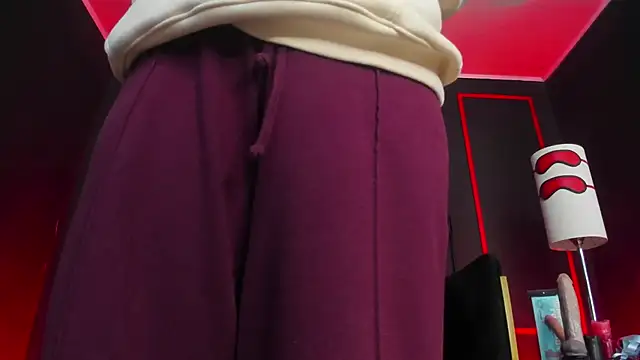 CharlotteScotte online show from October 1, 12:00 pm