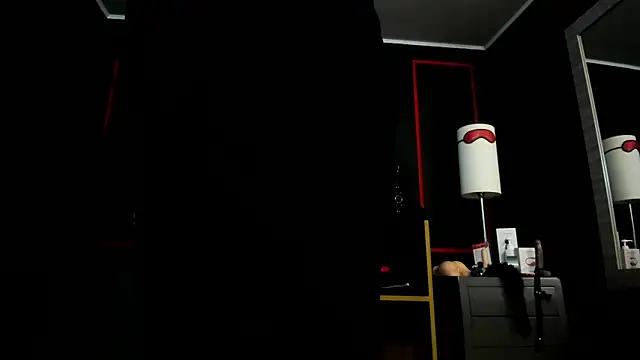 Snapshot of CharlotteScotte chatting on November 26, 11:55 am CharlotteScotte online show from November 26, 11:55 am