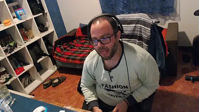 ravingr4d4 online show from January 30, 1:00 am