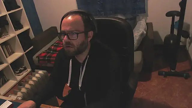 ravingr4d4 online show from February 16, 8:33 pm