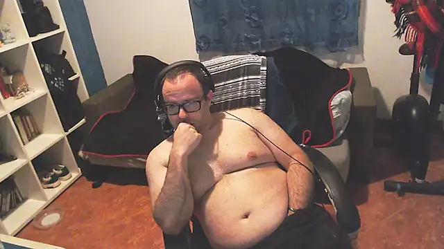 ravingr4d4 online show from February 19, 1:08 am