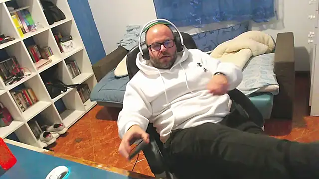 ravingr4d4 online show from January 7, 11:40 pm