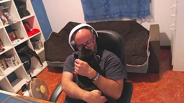 Snapshot of ravingr4d4 chatting on June 9, 9:04 pm ravingr4d4 online show from June 9, 9:04 pm