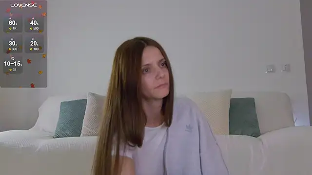 LilyRoselyn online show from November 23, 10:53 pm