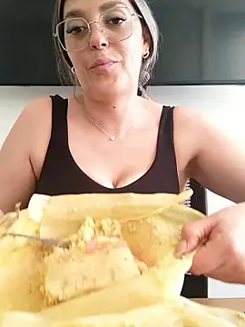 Snapshot of Daniela77771 chatting on January 9, 4:43 pm Daniela77771 online show from January 9, 4:43 pm