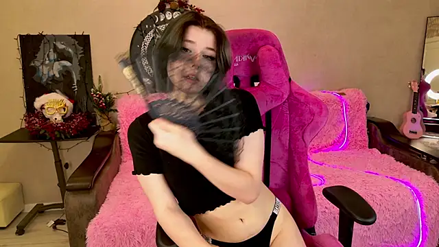 Snapshot of Alisa_Black_Star chatting on January 24, 2:19 pm Alisa Black Star online show from January 24, 2:19 pm