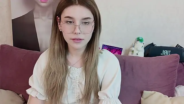 Snapshot of Alisa_Black_Star chatting on March 22, 8:40 am Alisa Black Star online show from March 22, 8:40 am