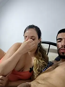 Snapshot of Karol_and_David_hotcouple chatting on March 15, 3:40 am Karol and David hotcouple online show from March 15, 3:40 am