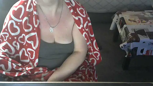 Snapshot of Silvia2277 chatting on January 19, 12:39 pm Silvia2277 online show from January 19, 12:39 pm