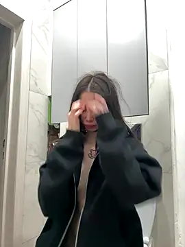 Snapshot of Yunasi chatting on December 8, 12:41 pm Yunasi online show from December 8, 12:41 pm