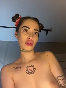 Snapshot of Yunasi chatting on December 18, 2:17 pm Yunasi online show from December 18, 2:17 pm