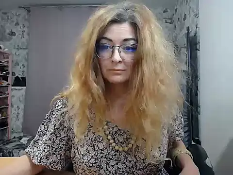 Helen1974 online show from March 12, 9:24 pm