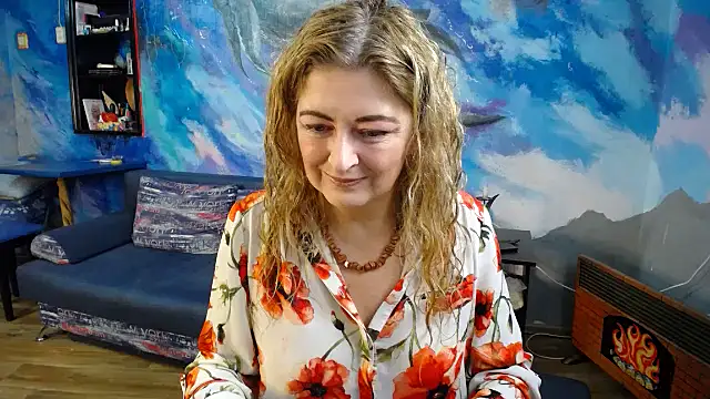 Snapshot of Helen1974 chatting on November 10, 2:16 pm Helen1974 online show from November 10, 2:16 pm