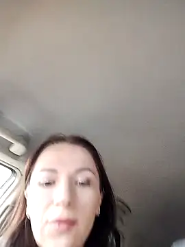 Brilliant-Queen1 online show from September 28, 12:05 am