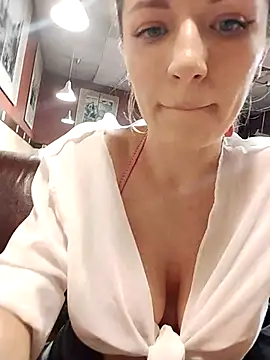 Brilliant-Queen1 online show from October 23, 9:52 am