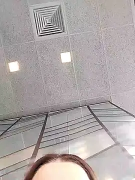 Brilliant-Queen1 online show from January 6, 12:25 am